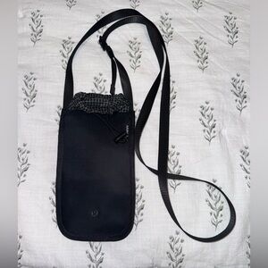 Lululemon Phone carrying pouch